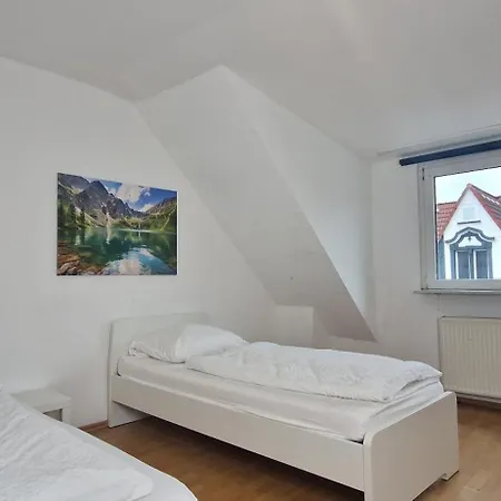 Meribu R65 Fuer Monteure Und Arbeiter Lejlighed *